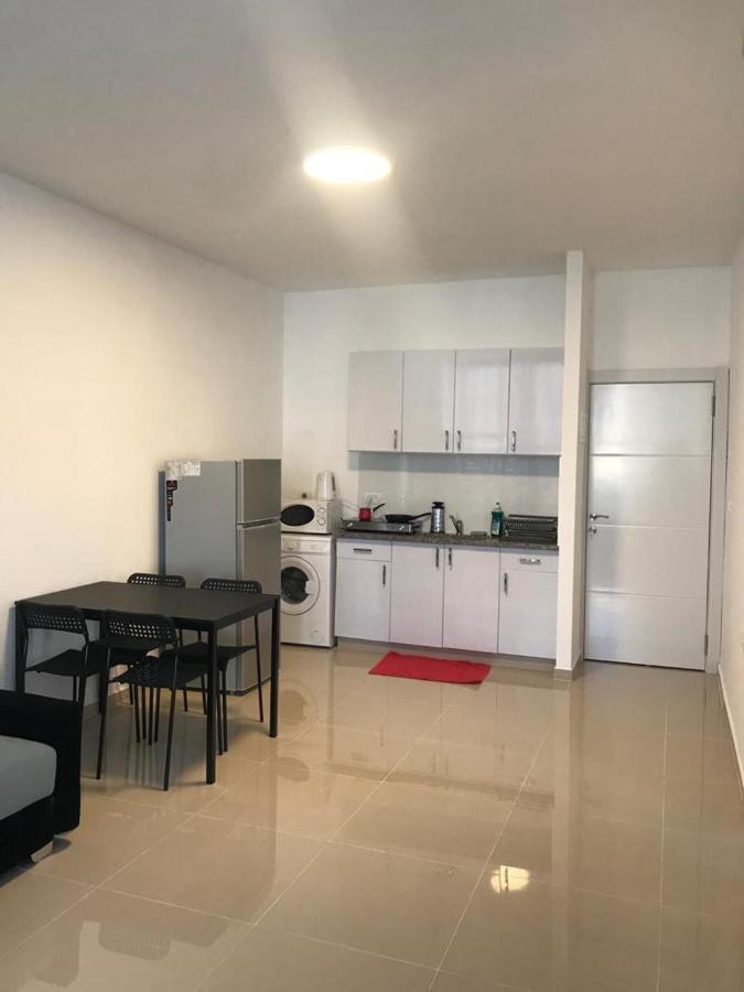 Isramax Apartment Near The Sea. Бат-Ям Экстерьер фото