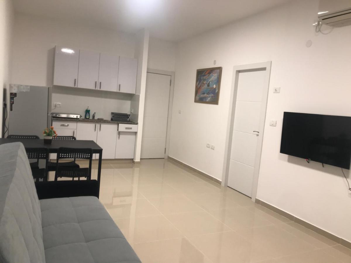Isramax Apartment Near The Sea. Бат-Ям Экстерьер фото